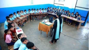 Breaking Traditions: Revolutionizing Modern Classrooms